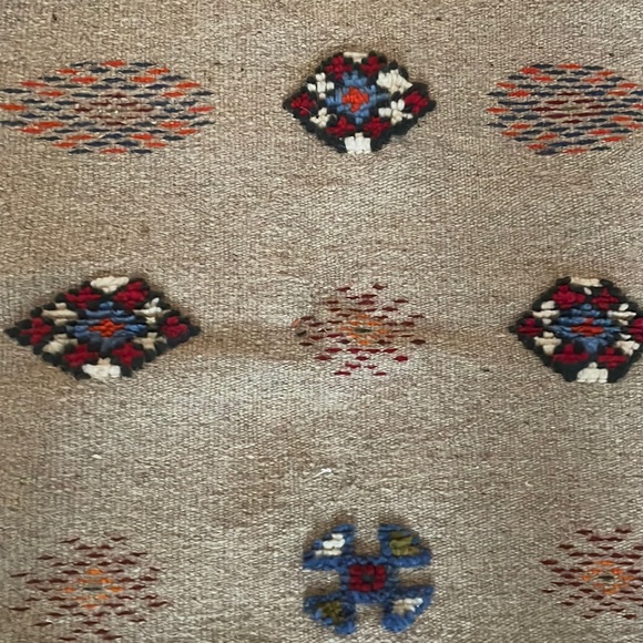 Handmade Moroccan rug - Picture 6 of 6